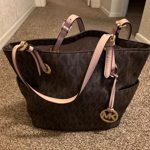 Michael kors tote purse